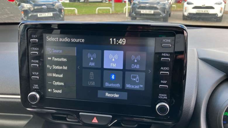 Toyota Yaris 1.5 Hybrid Design 5dr CVT Hybrid Hatchback